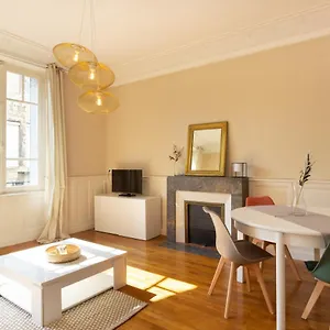 appartement-t3-centre-rodez-garage-priv-proche-muse-soulages.midi-pyreneeshotels.com/