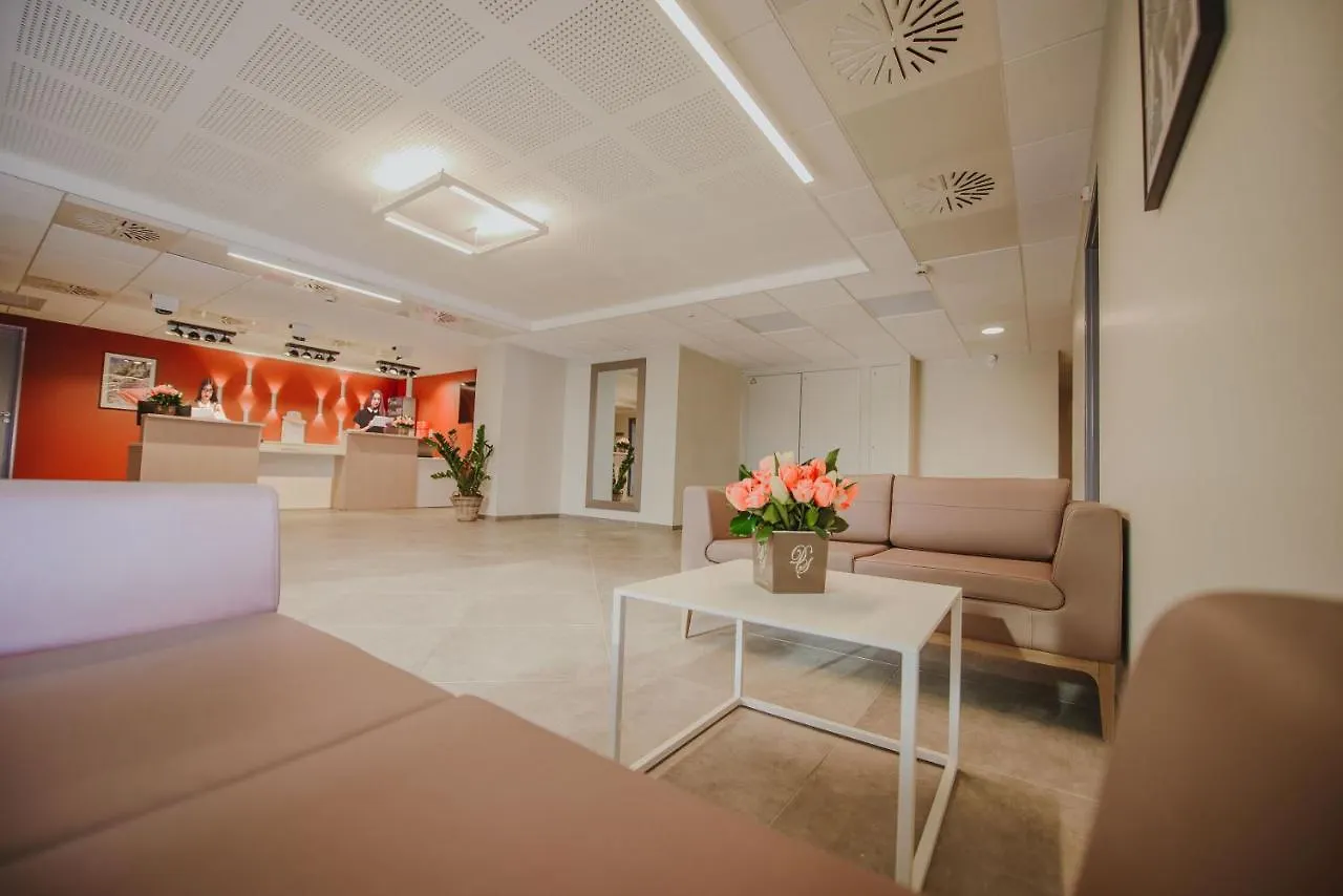 Residence Vacances - Azureva Roquebrune-Cap-Martin Apartment